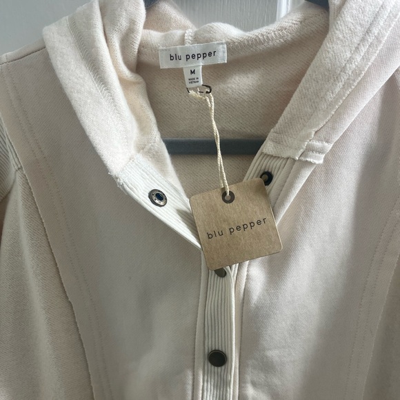 Blu Pepper hoodie - size M OVERSIZED! - Picture 3 of 4